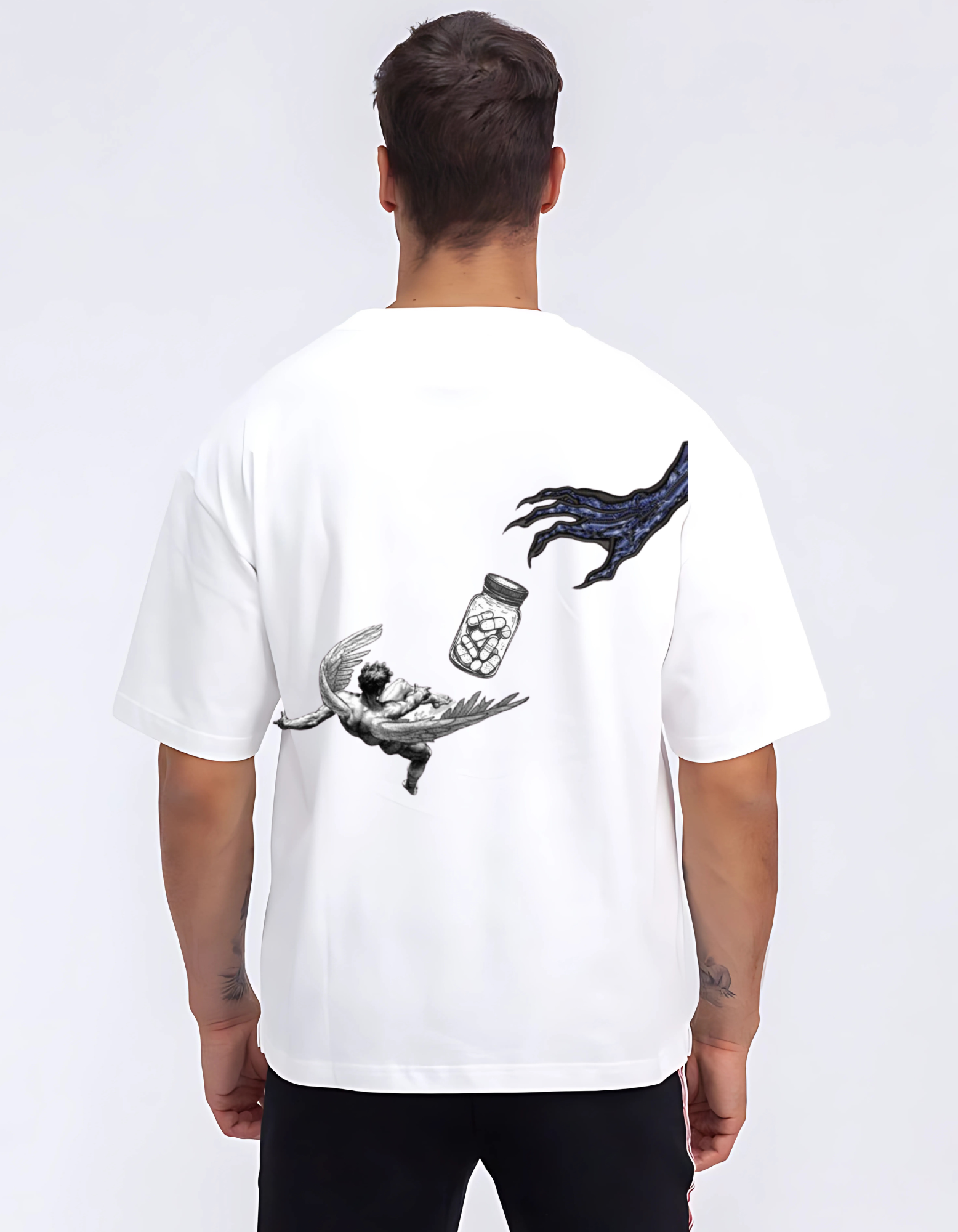 “Dark Claw Oversized Graphic Tee – Streetwear Edition”