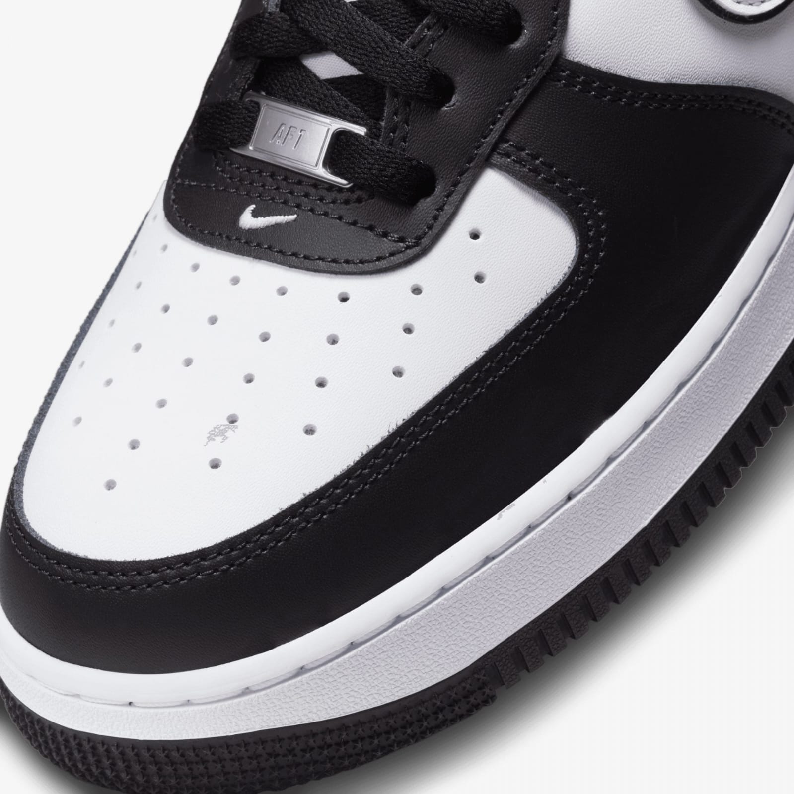 Nike Air Force 1 Low – Black