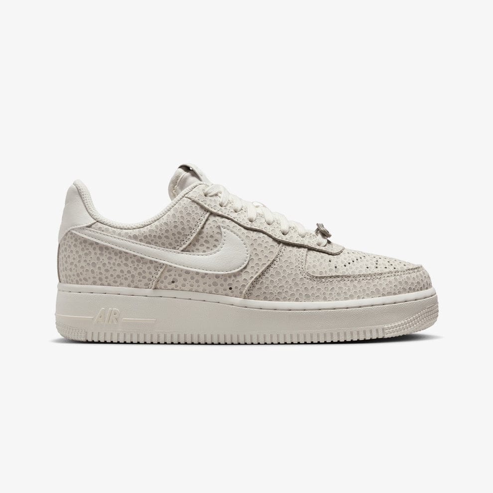 Nike Air Force 1 Low ’07 LV8 – Sail